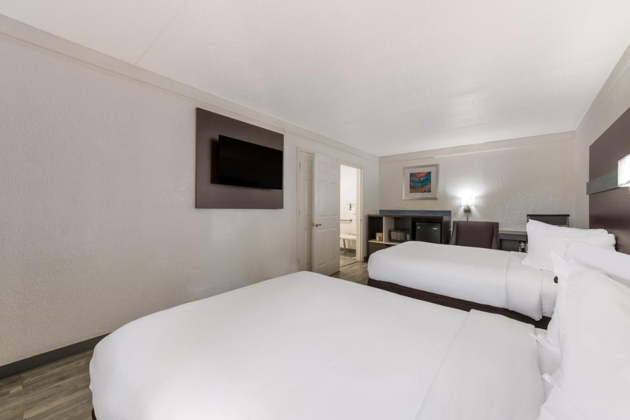 Quality Inn & Suites Airport Charlotte Esterno foto