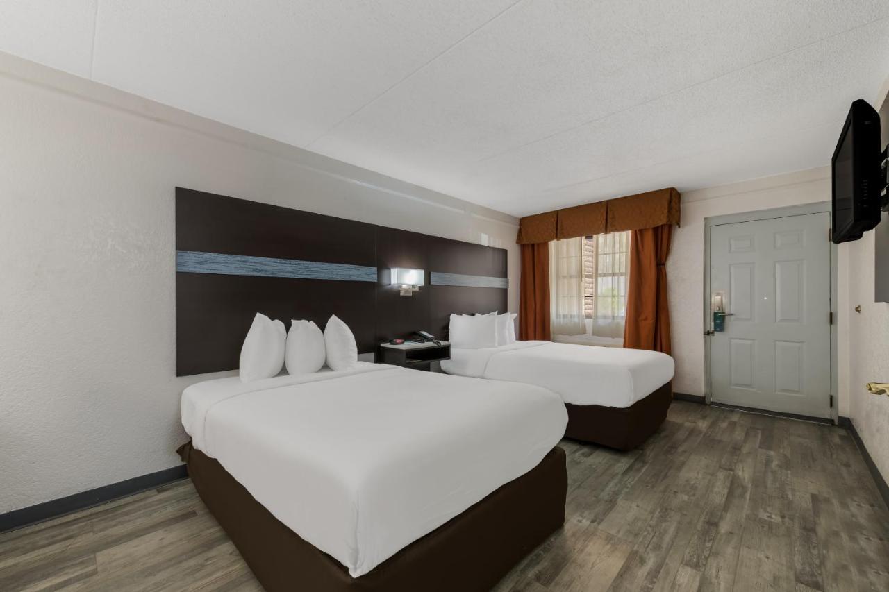 Quality Inn & Suites Airport Charlotte Esterno foto