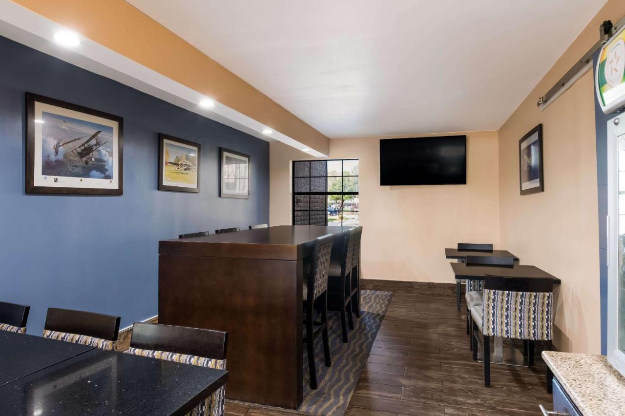 Quality Inn & Suites Airport Charlotte Esterno foto